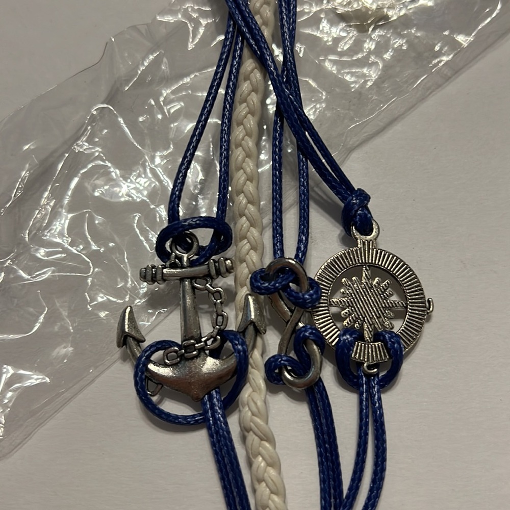 Three bracelet - Picture 3 of 5